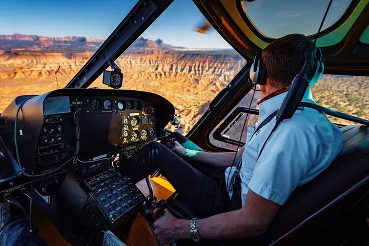 55 Mile - Helicopter Tour Around Zion National Park