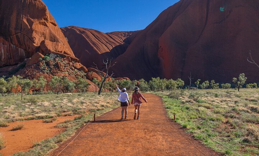 Image 9: Uluru and Kata Tjuta Hop On Hop Off 2 Day Pass
