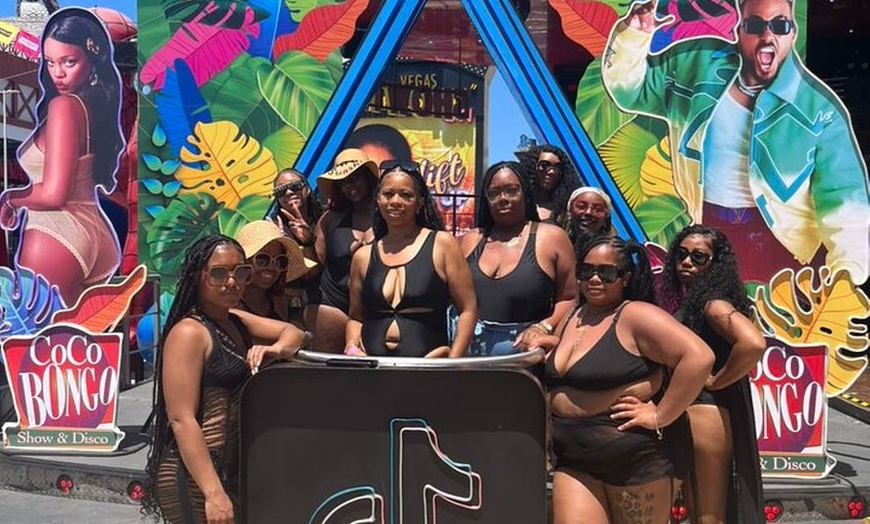 Image 2: Private Bar and Clubs Tour in Cancun: Discover the Nightlife