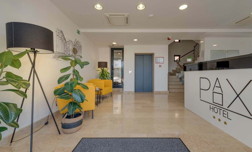 Image 2: ✈ CROATIE | Split - Hotel Pax 3* - Bord de mer