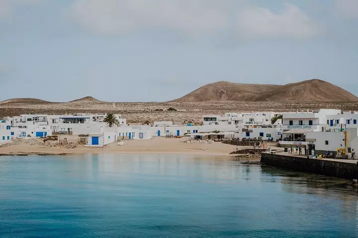 Excursión en catamarán a la isla de La Graciosa