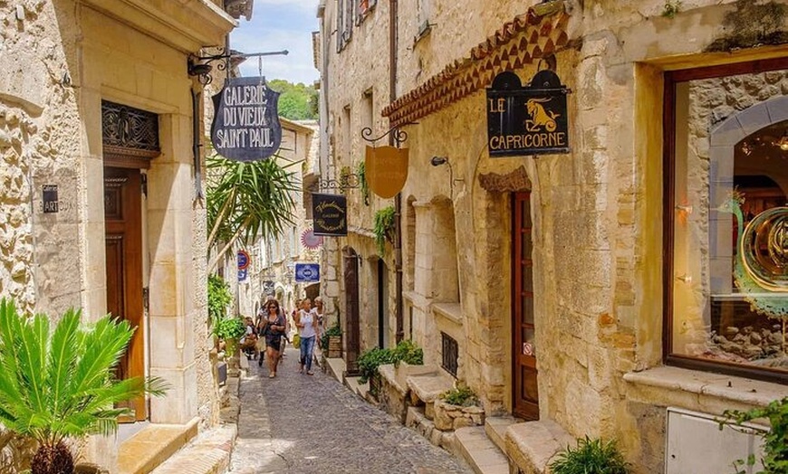 Image 7: Le meilleur de la Côte d'Azur Visite guidée en petit groupe au dépa...