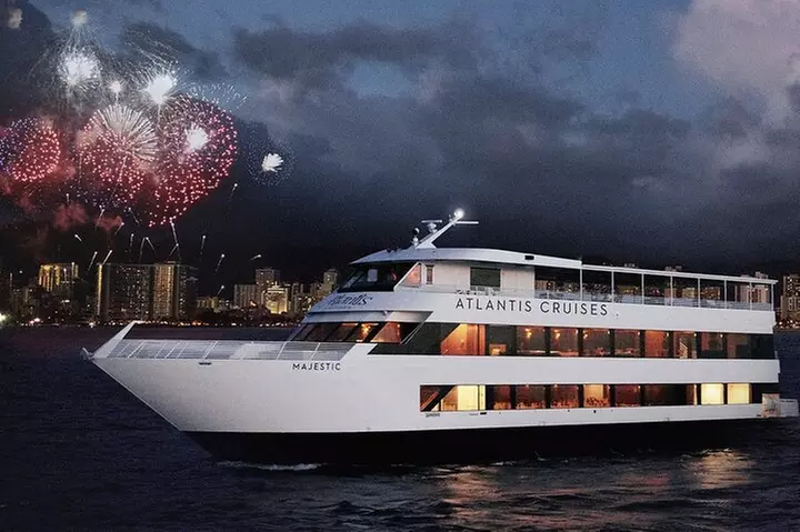 Waikiki Fireworks Cocktail Cruise