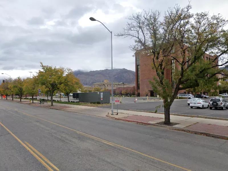 Parking at [UG07] 2450 Lincoln Ave. Lot