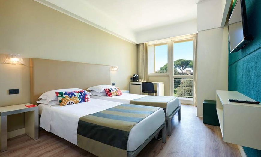 Image 7: ✈ WŁOCHY | Rzym - Hotel Roma Tor Vergata 4* - Turystyka poznawcza