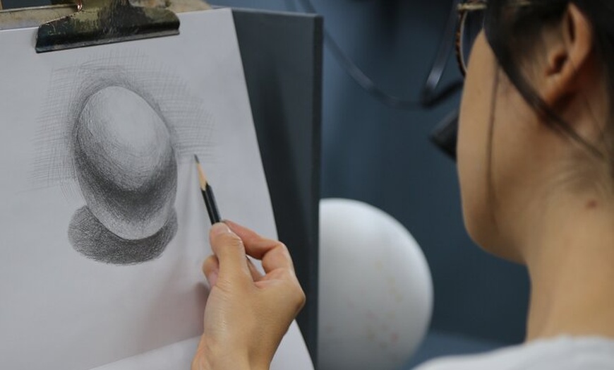 Image 7: Experience Beginner Drawing Class at Art Academy