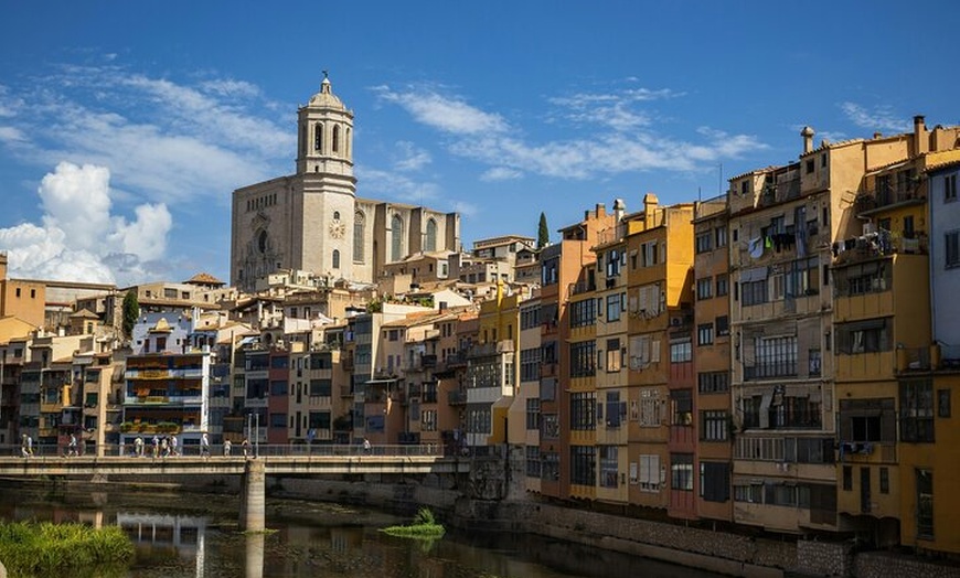 Image 5: Montserrat, Girona y Costa Brava Excursión de 12 horas desde Barcelona
