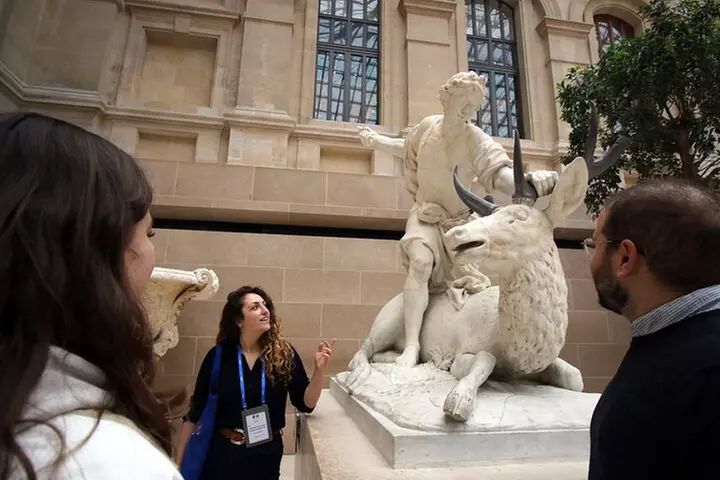 Visite exclusive du Louvre – Guide privé et prise en charge à l'hôtel à Paris - Primary Image