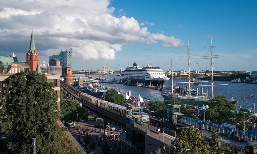 Image 19: Hamburger Hafen und Rotlichtviertel in Kleingruppen