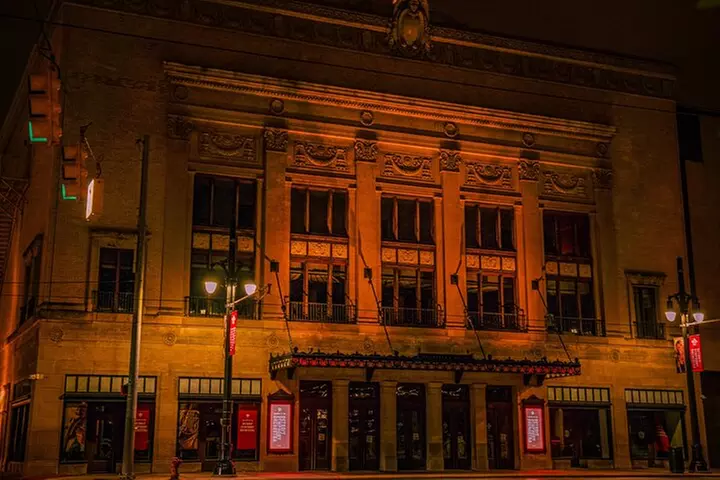 Macabre, Murder, & Mayhem in Motor City : Detroit Ghost Tour