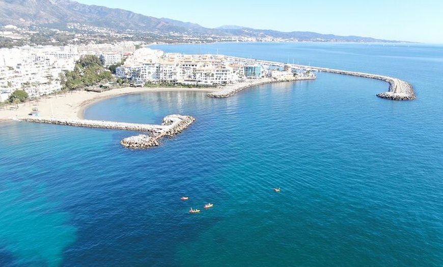 Image 8: Ruta Guiada en Kayak en Puerto Banús Marbella