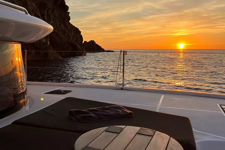 Excursion Agriates et Coucher de soleil en Catamaran L'ile-rousse