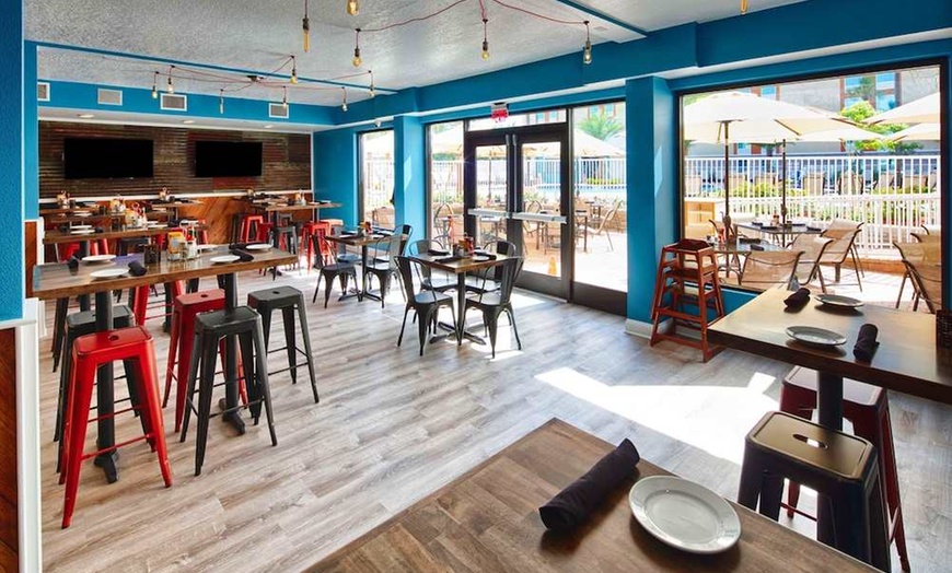 Image 14: ✈ FLORIDA | Lake Buena Vista - Red Lion Orlando Lake Buena Vista So...