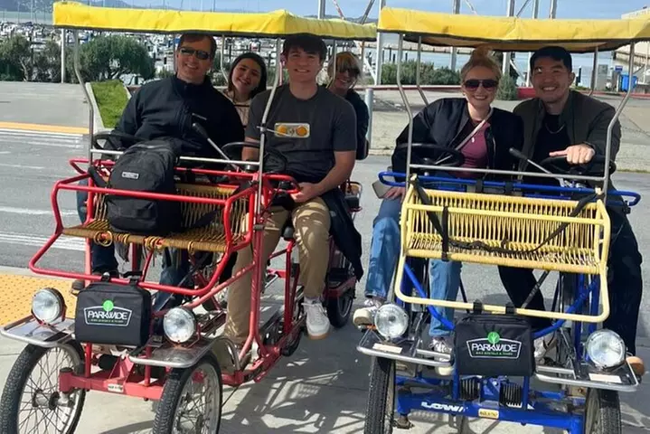 San Francisco: Surrey Ride Along the Scenic Marina Waterfront