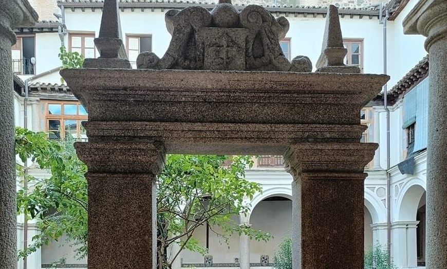 Image 8: Tour al convento con cata de vinos y mazapán en Toledo