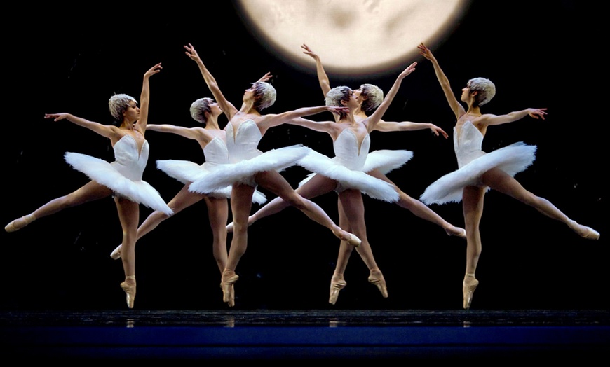 san-francisco-ballet-s-swan-san-francisco-ballet-s-swan-lake