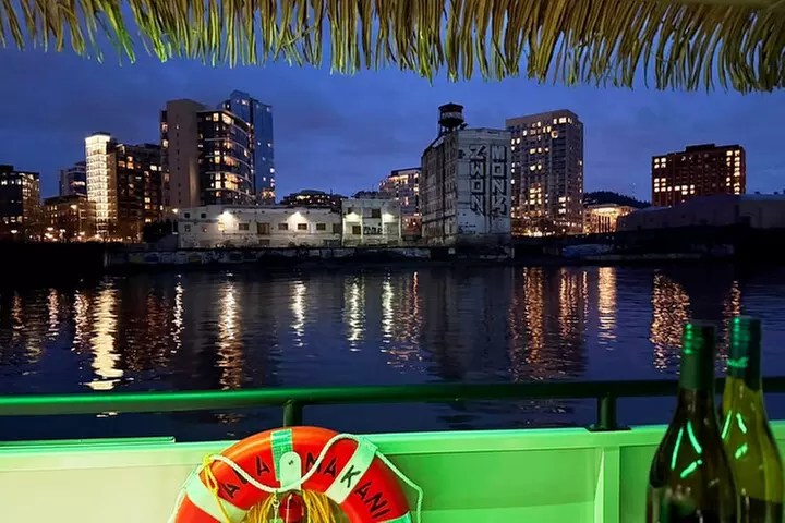 Christmas Ships Cruises - Second Medium