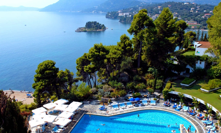 Image 2: ✈ CORFOU | Ville de Corfou - Corfu Holiday Palace Hotel 5*, 3 nuit ...