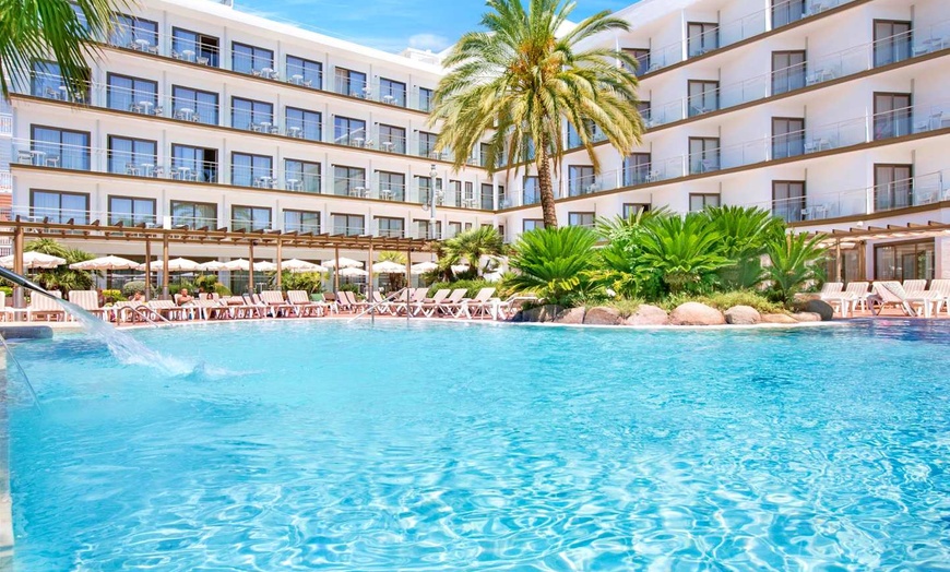 Image 2: ✈ COSTA BARCELONA | Pineda de Mar - Sumus Hotel Stella & Spa 4*, 2 ...