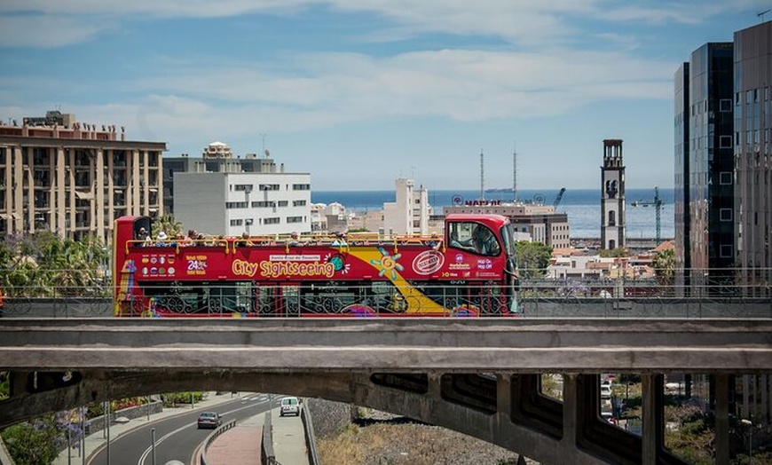 Image 10: Tour en autobús turístico por Santa Cruz de Tenerife