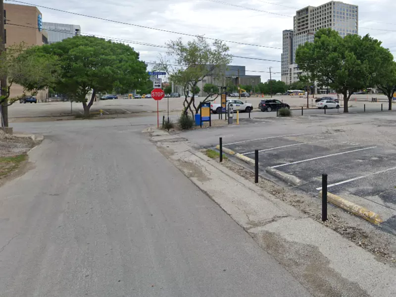 Parking at Lot 105- Platinum Parking Bus & Oversized Vehicle Parking