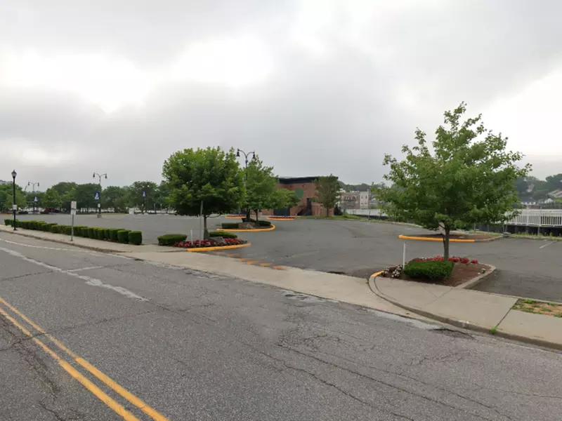 Parking at 35 Abendroth Ave. Lot