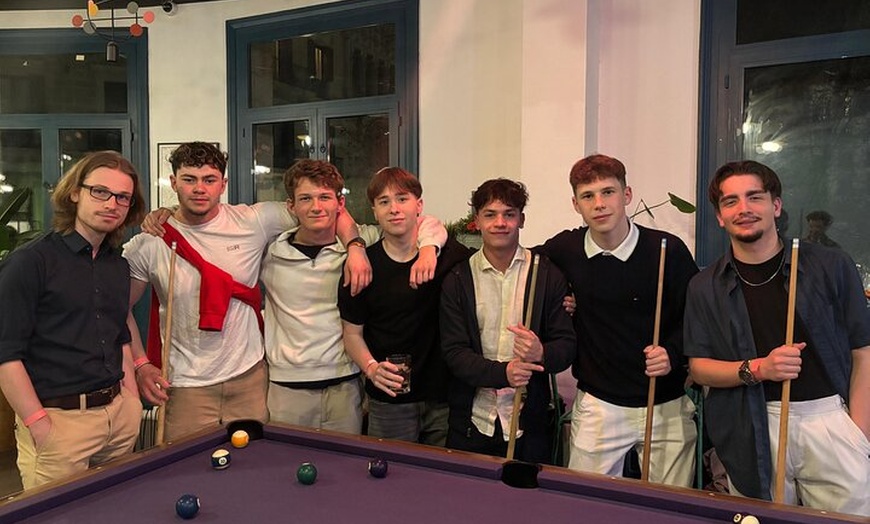 Image 8: Fiesta de Barcelona con Beer Pong Drinking Game Plus Entrada VIP Club