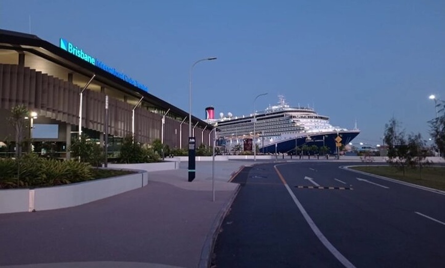 Image 4: Private Transfers From Gold Coast to Brisbane