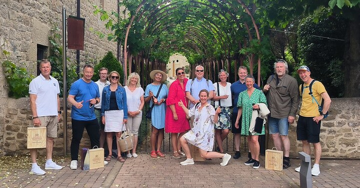 Clase magistral y degustación en bodegas de Rioja cerca de Pamplona