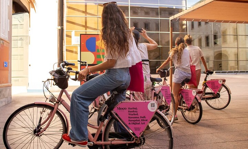 Image 6: Barcelona StreetArt Bike Tour