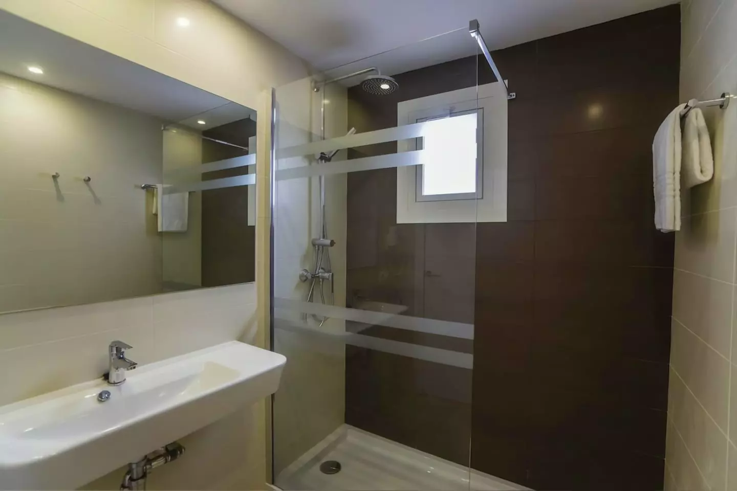 ✈ MAJORQUE | Santa Ponça - Aparthotel Holiday Center 3*, 3 nuit - A...