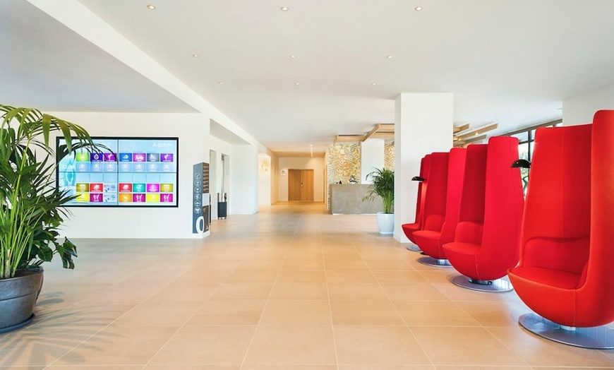 Image 16: ✈ COSTA BARCELONA | Malgrat de Mar - AQUA Hotel Silhouette & Spa - ...