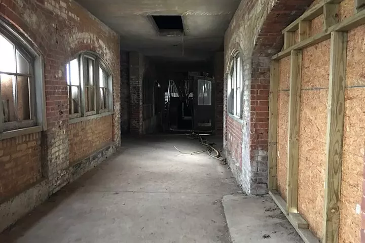 NYC Mafia and Ghost Tour to Ellis Island and Statue of Liberty