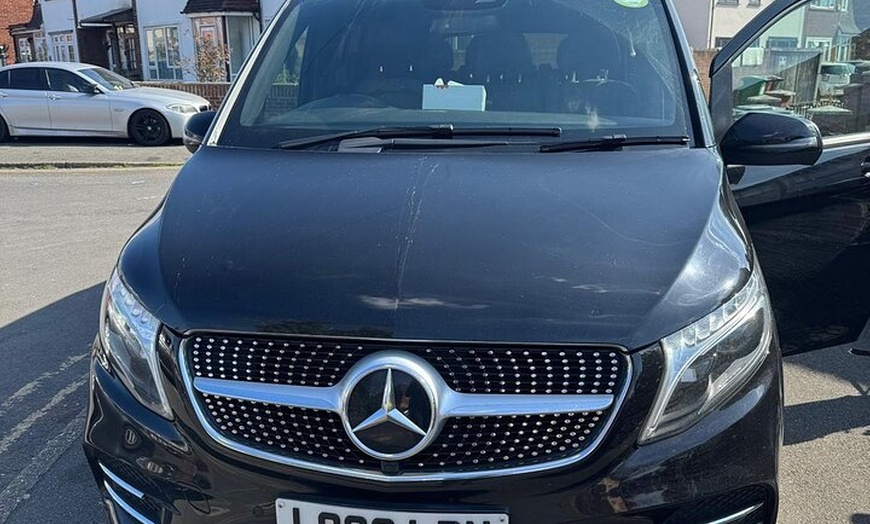 Image 3: London to Portsmouth Port Transfer