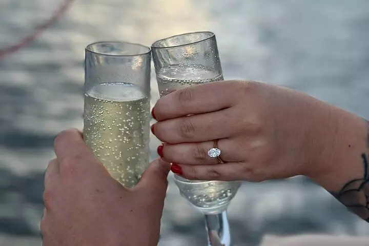 Gold Coast 2 hour Sunset Sailing Cruise with Drinks&Tasting Plate