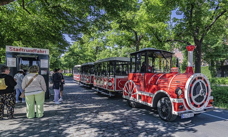 Image 2: Stadtrundfahrt durch Würzburg mit der Bimmelbahn
