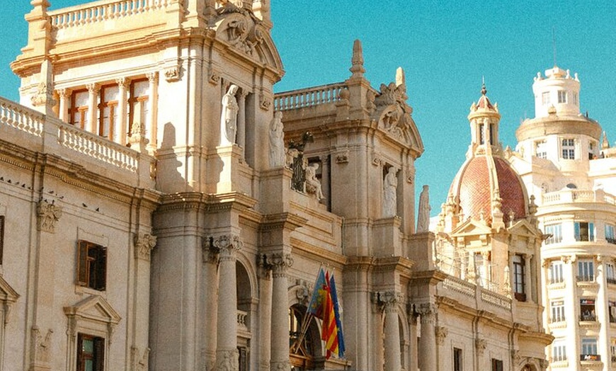 Image 3: Tour a pie por el casco antiguo de Valencia