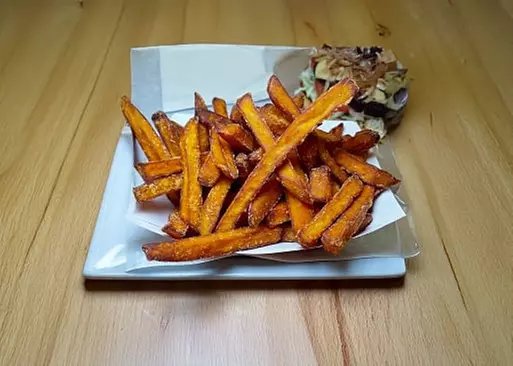 5% Cash Back at Burger By Day