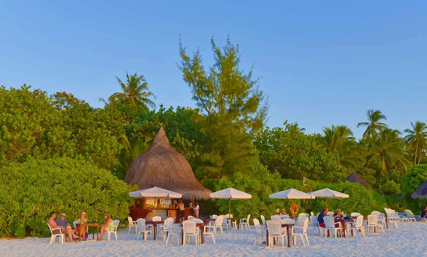 Image 11: ✈ MALDIVE | Nord dell'Atollo di Malé - Thulhagiri Island Resort & S...