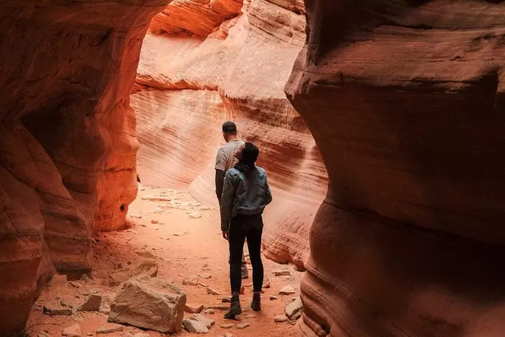 Peekaboo Slot Canyon UTV and Hiking Adventure