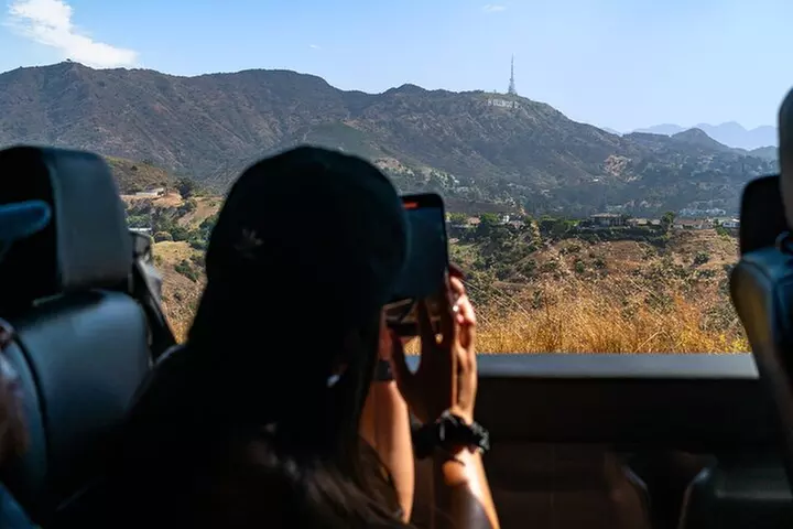 Hollywood, Beverly Hills & Celebrity Homes Tour by Open Air Bus