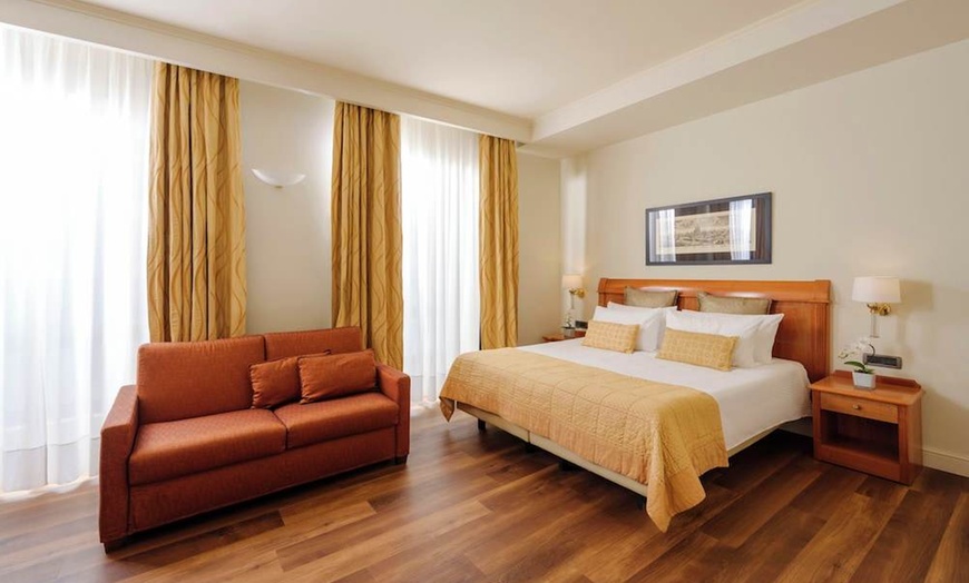 Image 10: ✈ ITALIA | Milano - Hotel Dei Cavalieri 4* - City break