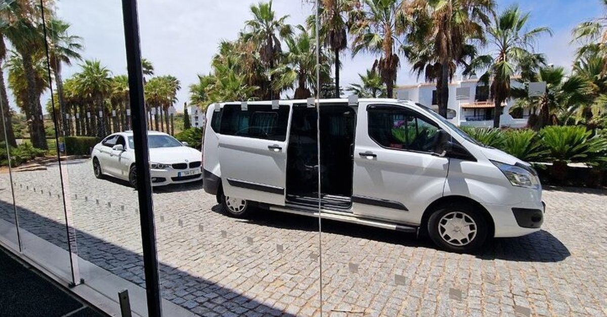 Servicio de conductor personal en Sevilla para hasta 4 personas