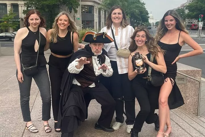 DC Ghosts Boos and Booze Haunted Pub Crawl By US Ghost Adventures