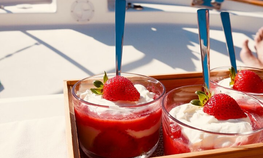 Image 18: Palma Mallorca Paseo en barco de lujo con todo incluido | Sup and S...