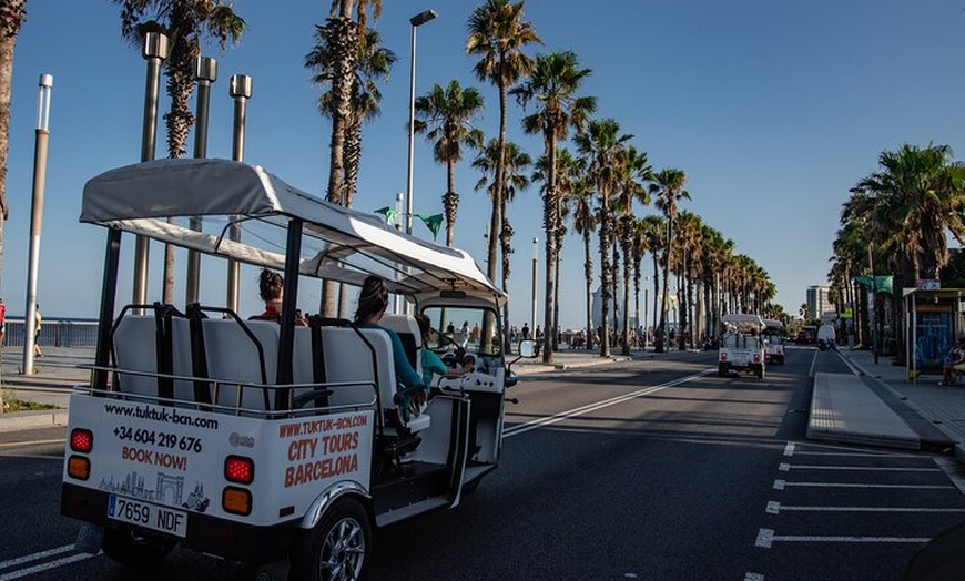 Image 7: Tour Oficial Tuk Tuk BCN l Barcelona 3 Horas