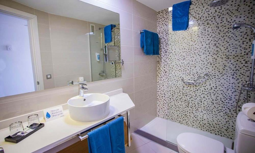 Image 30: ✈ GRAN CANARIA | Playa del Ingles - Hotel Servatur Waikiki 3* - Śni...