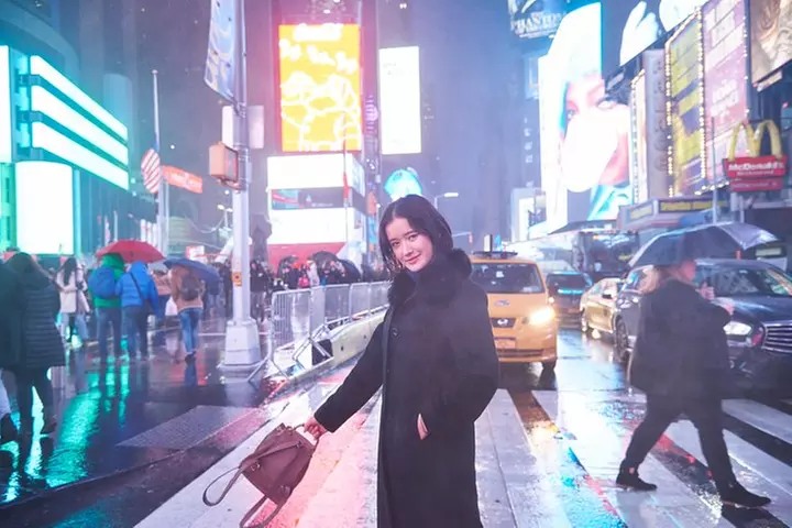 Private New York City Walking Tour with Photo Shoot