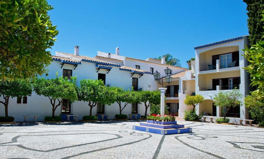 Image 57: ✈ COSTA DEL SOL | Marbella - BlueBay Banús 4*, 3 Nächte - Außenpool