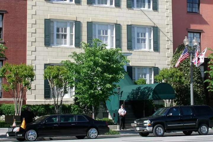 Washington DC Diplomatic and Monuments Guided Tour